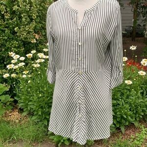 J Jill Gray & White Striped Button Down Adjustable Sleeve Peplum Tunic XS